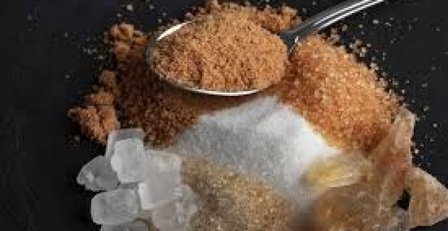 Mercado global de açúcar deve ter superávit de 1,6 mi de t em 2025/26