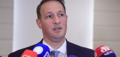 Mãos de ferro contra o crime – Por Paula Sousa