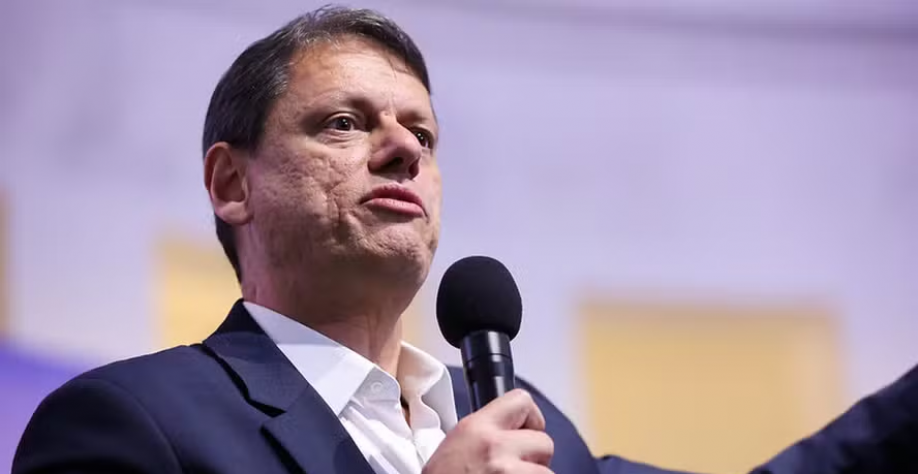 Tarcísio, MP e Receita reivindicam paternidade de megaoperação