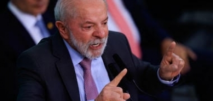 Lula ganhou nos erros dos adversários, mas adotou tática arriscada agora