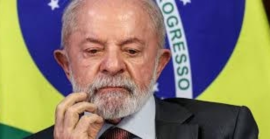 Por que Brasil virou refém de Lula para preservar democracia