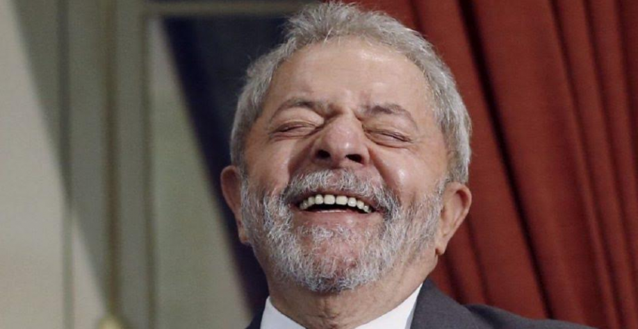 Lula desafia as pesquisas e ataca megaoperação
