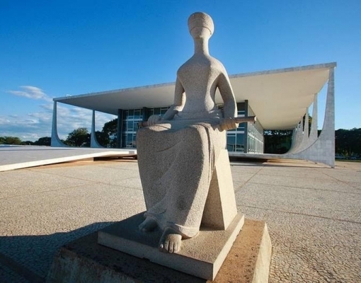 Ministros do STF formam maioria para manter lei anti-moratória no MT