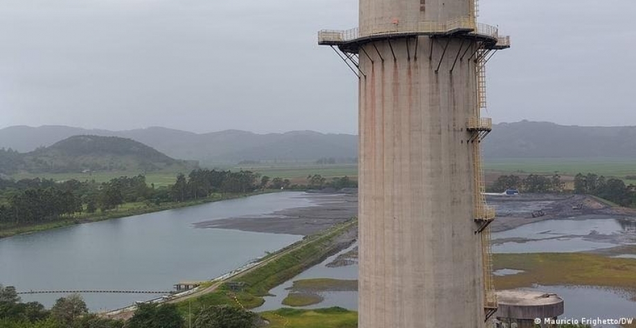 Como o lobby do carvão freia transição energética no Brasil