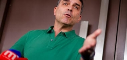 Flávio: Preço para desistir de candidatura é ‘Bolsonaro livre, nas urnas’