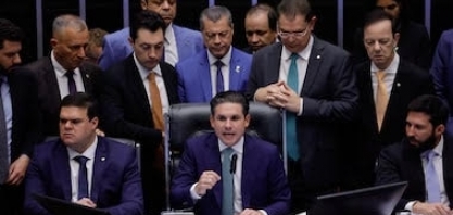 Câmara aprova projeto que reduz penas dos condenados pelo 8 de Janeiro