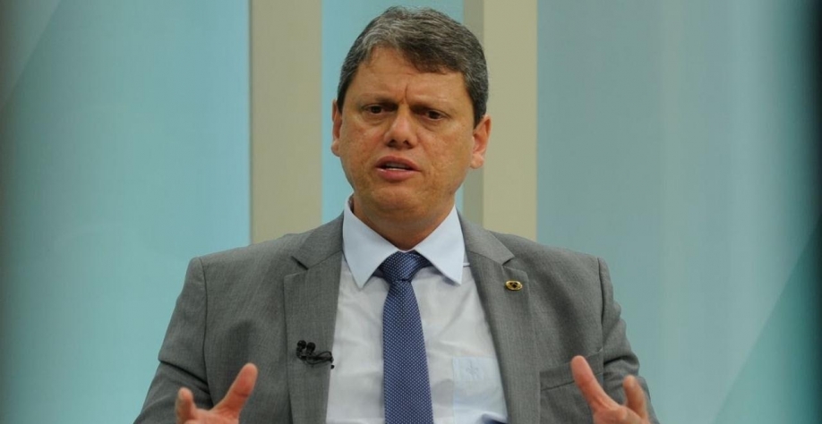 Por que todo ano temos de discutir o Plano Safra, questiona Tarcísio