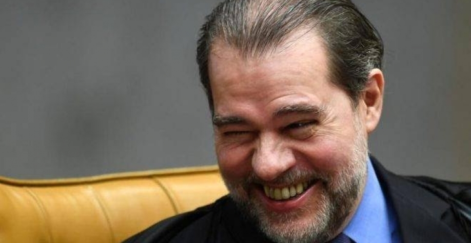 Toffoli manda retirar de CPMI material de celular de Daniel Vorcaro