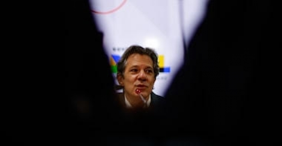 A farsa da saída triunfal de Haddad que agora quer ser aplaudido