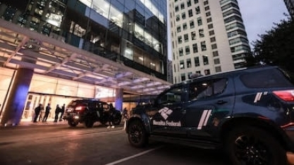 Por que o Brasil cresce tão pouco há tanto tempo?