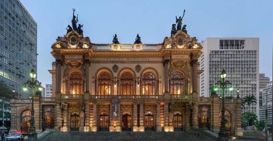 Agrotalk Mind lança o livro “Da Porteira Para O Mundo – Volume II”