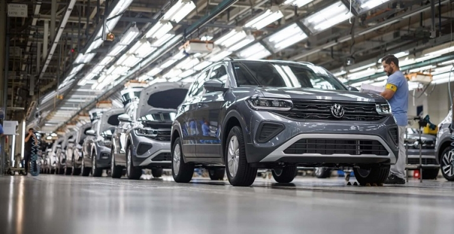 Com crédito caro, 2025 tem crescimento tímido na venda de veículos