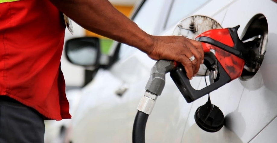 Petrobras: Reajuste para gasolina deve frear preços e demanda do etanol