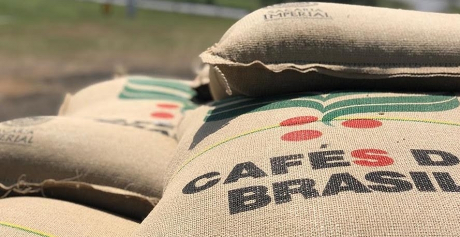 Setor de café perde R$ 66,1 milhões em 2025 com infraestrutura portuária