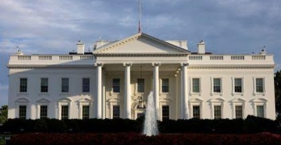 Trump se reunirá com empresas petrolíferas na Casa Branca sobre Venezuela