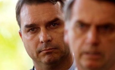 Eles subestimaram Flávio Bolsonaro e, agora, o pânico tomou conta