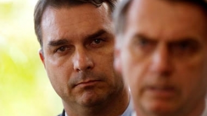 Eles subestimaram Flávio Bolsonaro e, agora, o pânico tomou conta