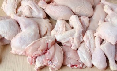 Carne de frango perde competitividade em relação à suína