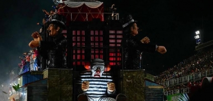 Desfile sobre Lula dialoga diretamente com campanha à reeleição