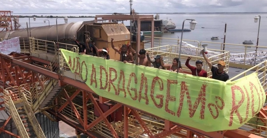 Lula cede à baderna e paralisa projetos de infraestrutura – Editorial Folha