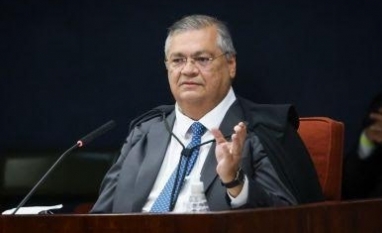Dino suspende quebra de sigilo de Lulinha e de outros alvos da CPI do INSS