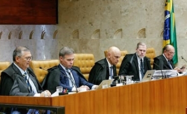 Pensamento crítico e independência intelectual para o debate público