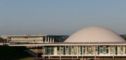 Planalto vira chave e orienta ataques contra Flávio Bolsonaro