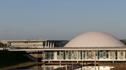 Planalto vira chave e orienta ataques contra Flávio Bolsonaro