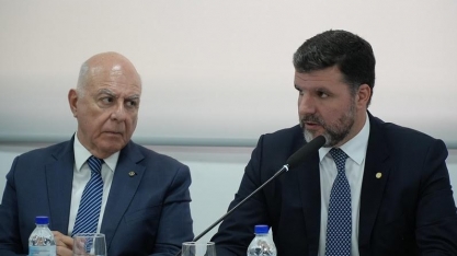 Ruralistas devem abraçar Flávio Bolsonaro na disputa para o Planalto