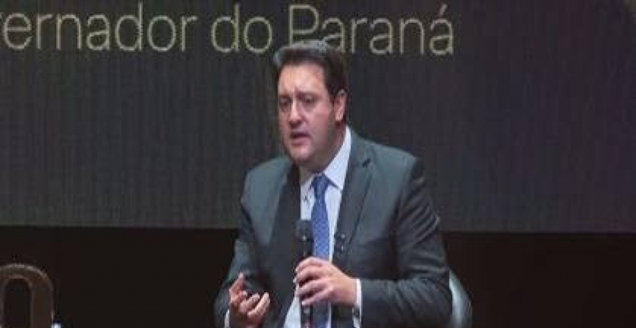 Recuo de Ratinho Jr. ao Planalto reflete foco no Paraná, diz consultoria