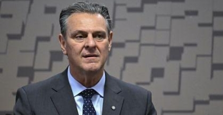 Após votar na CPMI, Fávaro não deve voltar ao Ministério da Agricultura