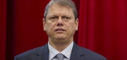 Tarcísio sanciona lei que obriga execução do Hino Nacional em escolas de SP 