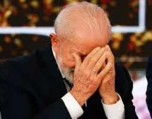 A política da amnésia acabou – Por Paula Sousa