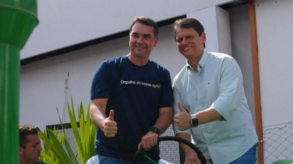 Flávio e Tarcísio atacam governo, mas têm dia de coadjuvantes na Agrishow