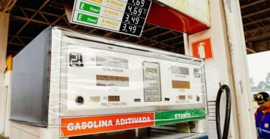 Governo teme reajuste de Petrobras e prepara controle de preço