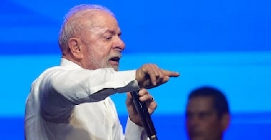 Desgaste de imagem forçará Lula a mudar postura cautelosa 