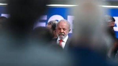 Brasileiro sofre com dívidas,o que não explica baixa de Lula nas pesquisas