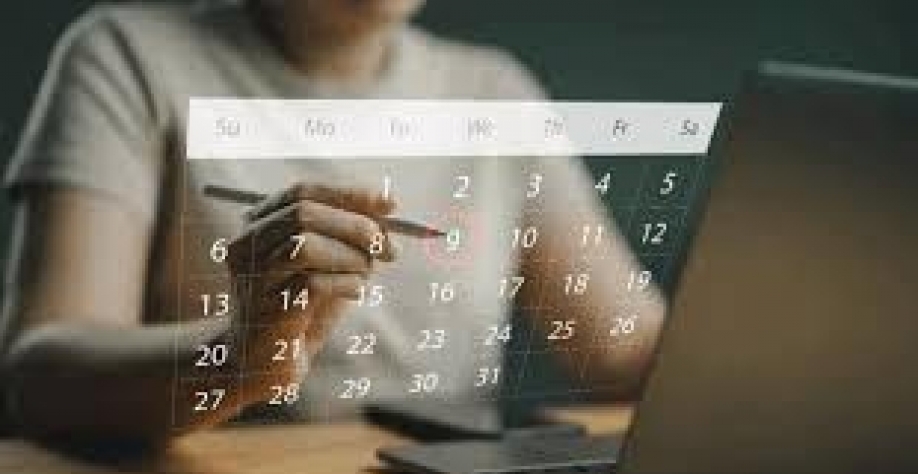 Comissão aprova relatório, e PEC da escala 6x1 avança na Câmara