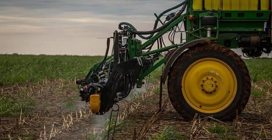 Vendas de máquinas agrícolas caíram 22,2% em receita em abril