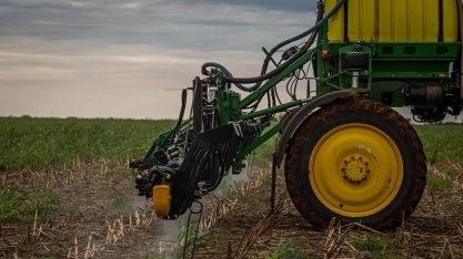 Vendas de máquinas agrícolas caíram 22,2% em receita em abril