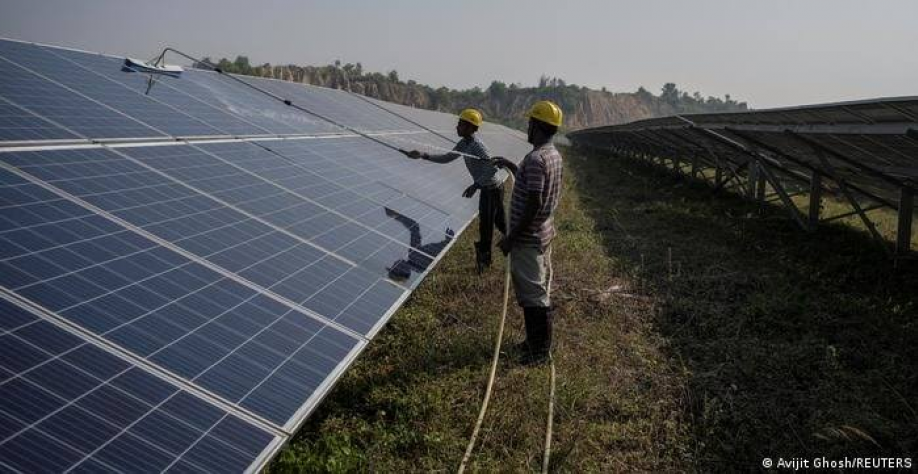 Energia solar dispara globalmente sob liderança da China