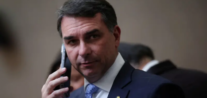 Ligação de Flávio Bolsonaro e Vorcaro abre crise na campanha bolsonarista