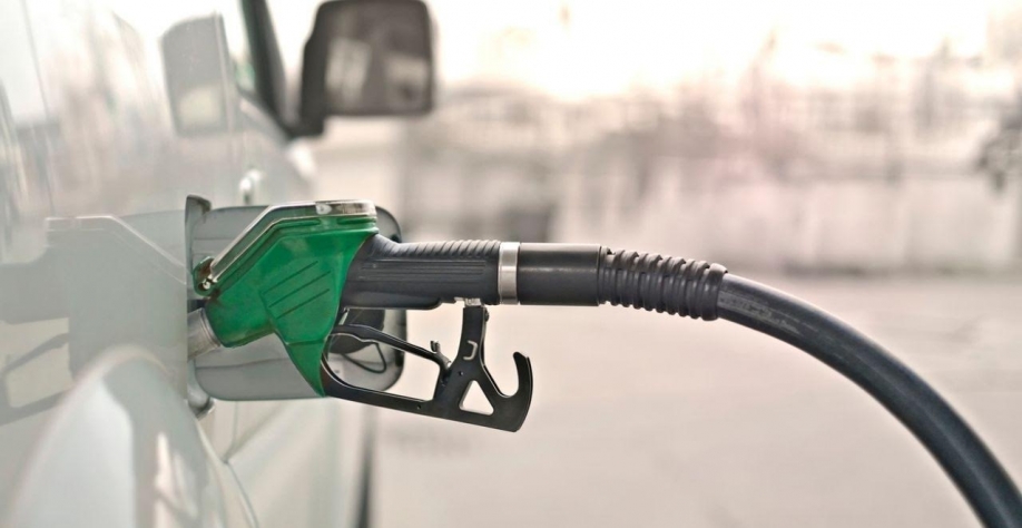 Governo já tem data para definir se aumenta mistura de etanol na gasolina