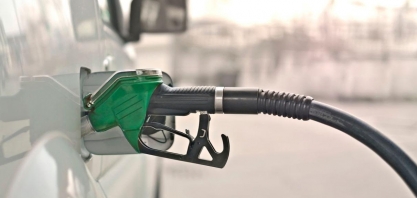 Governo já tem data para definir se aumenta mistura de etanol na gasolina