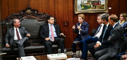 Empresários criticam proposta da 6x1 e pedem mais tempo a Alcolumbre