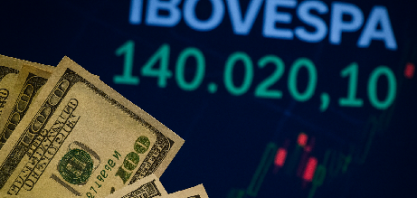 Dólar cai a R$ 5, de olho nas negociações entre EUA e Irã; Ibovespa sobe