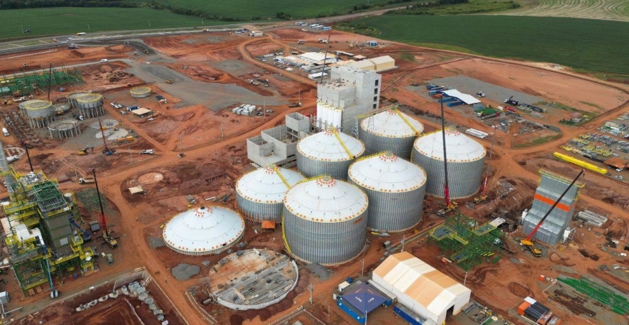 Etanol começa a ganhar força como combustível marítimo