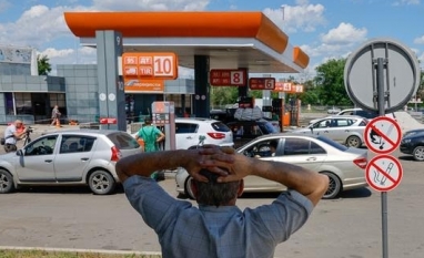 Impacto de ataques a refinarias russas chega ao Brasil