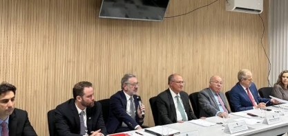 Lula provoca tarifaços traindo os brasileiros para tentar seu 4º mandato