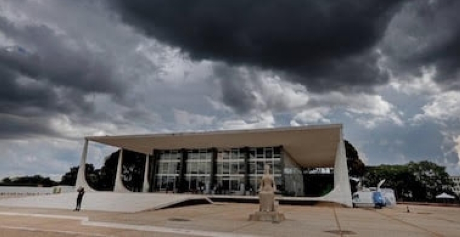A indústria de autodifamação do STF – Por Conrado Hubner Mendes